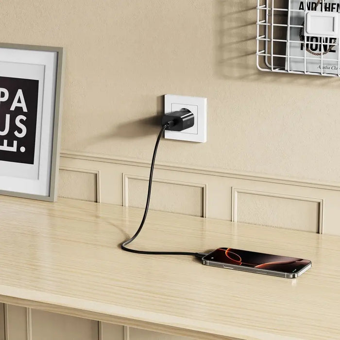 Tech-Protect NC20W USB-C 1-портово PD20W зарядно за стена
