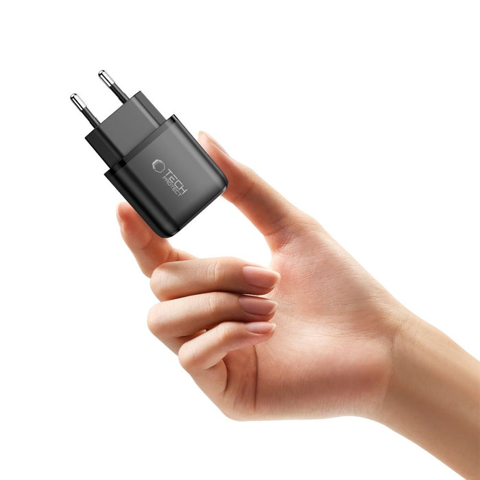 Зарядно за стена Tech-Protect NCA45W-GAN с 2 порта USB-C / USB-A 45W - черно