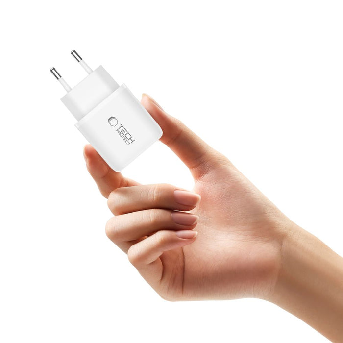 Зарядно за стена Tech-Protect NCA45W-GAN с 2 порта 45W и USB-C кабел - бяло