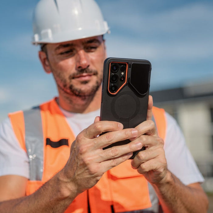 Кейс Tech-Protect Kevlar Aura MagSafe за Samsung Galaxy S26 Ultra - черен и оранжев