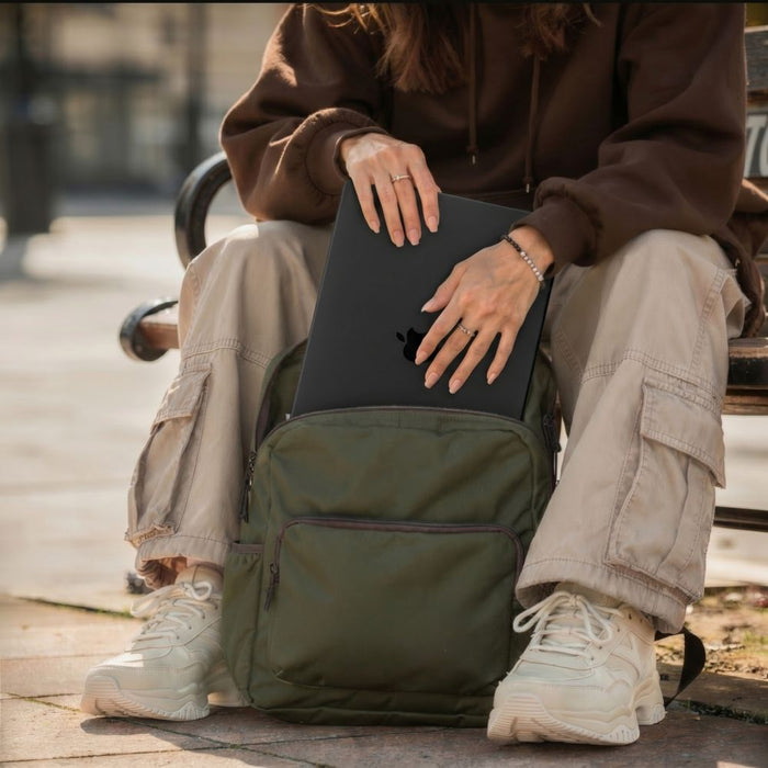 Калъф Tech-Protect Softshell за MacBook Neo 13" 2026 - матово черен