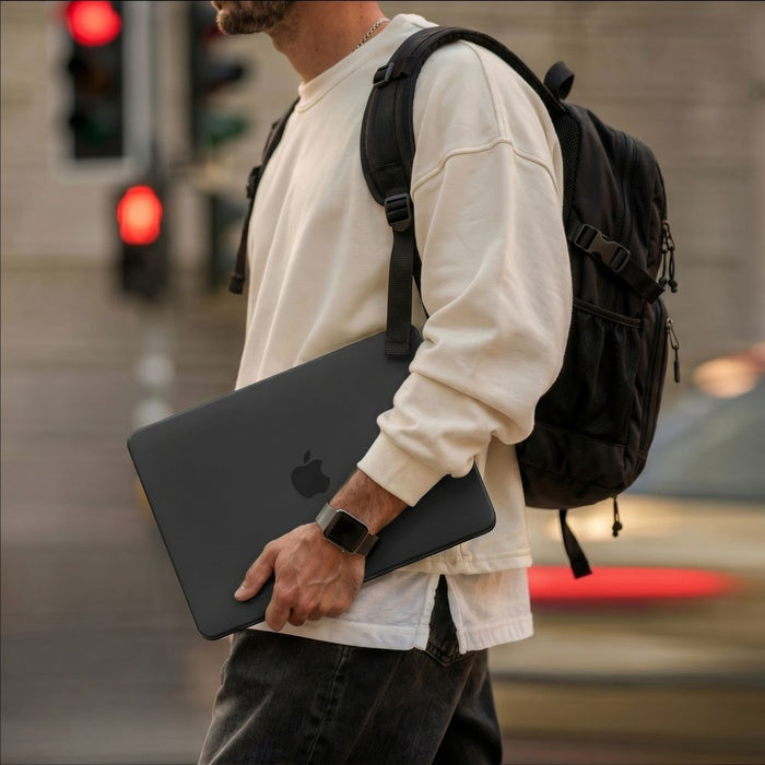 Калъф Tech-Protect Softshell за MacBook Neo 13" 2026 - матово черен