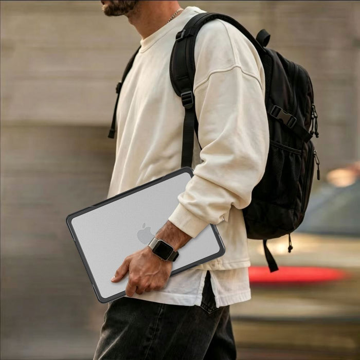 Калъф Tech-Protect Velar за MacBook Neo 13" 2026 - прозрачен