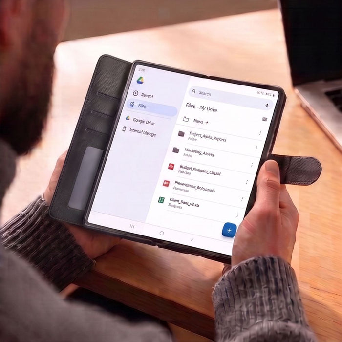 Калъф-портфейл Tech-Protect за Samsung Galaxy Z Fold 8 Ultra - черен