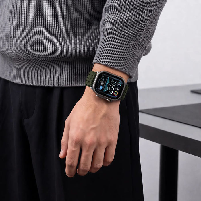 Спортна каишка Tech-Protect Nylon за Apple Watch 44 / 45 / 46 / 49 мм - тъмнозелена