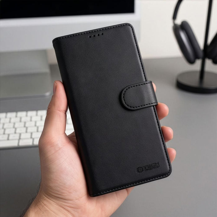 Калъф Tech-Protect Wallet MagSafe за iPhone 17 Pro / 18 Pro - матово черен