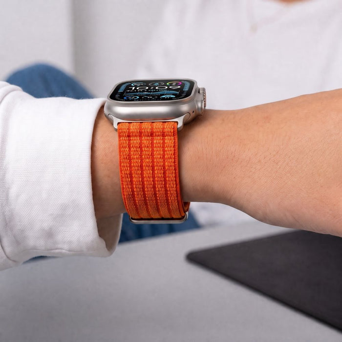 Спортна каишка Tech-Protect Nylon за Apple Watch 44 / 45 / 46 / 49 мм - оранжева