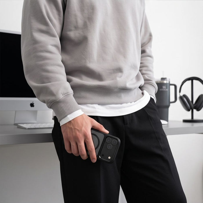 Кейс Tech-Protect Magmat Magsafe CC за iPhone 17 Pro / 18 Pro - прозрачен черен