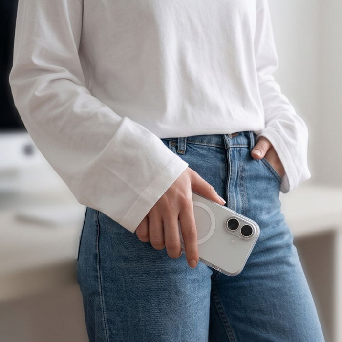 Калъф Tech-Protect MagZero MagSafe за iPhone 17 - матово бял