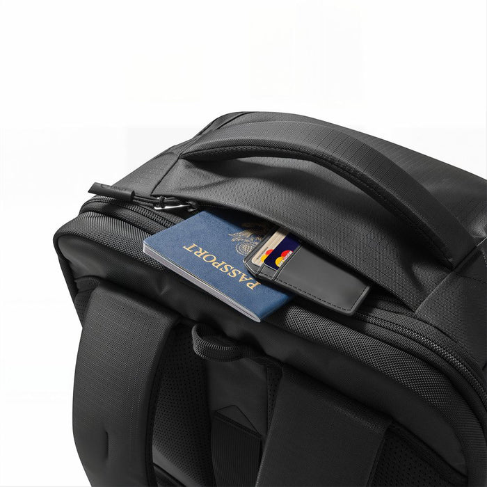 Раница за лаптоп Tech-Protect Defender S70 RYANAIR & WIZZAIR 24L - черна
