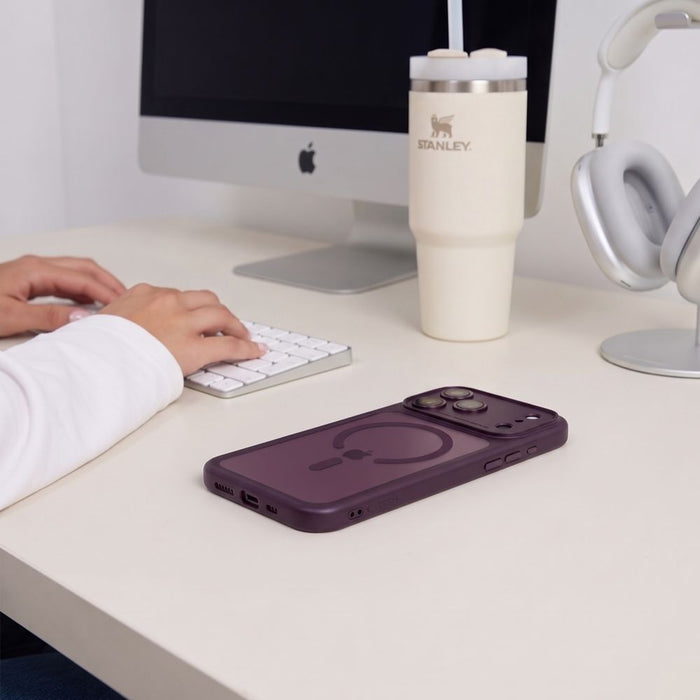 Кейс Tech-Protect MagPeak MagSafe CC за iPhone 18 Pro Max / 17 Pro Max - прозрачен бордо