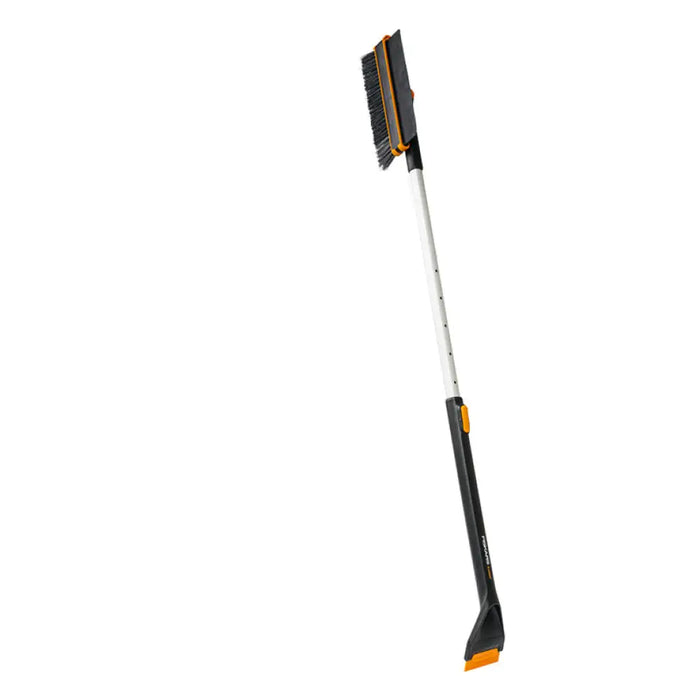 ТЕЛЕСКОПИЧНА СТЪРГАЛКА С ЧЕТКА 96-121CM FISKARS FS 1078492
