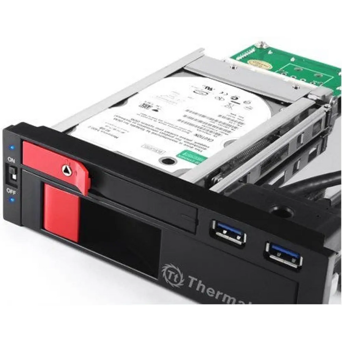 Thermaltake ST0026Z панел на гнездото за устройства