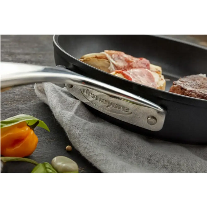 Тиган с незалепващо покритие DEMEYERE ALU PRO 5 40851-024-0