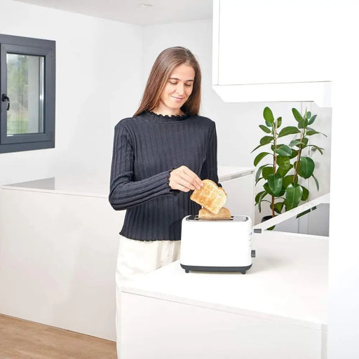 Тостер Black + Decker BXTOA820E (820W)
