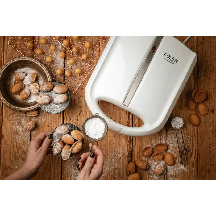 Тостер за фъстъци/бисквити (24 части) Adler AD 3039 бял