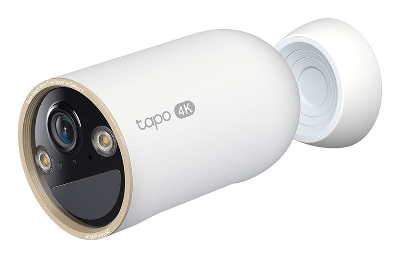 TP-Link Tapo безжична вътрешна/външна охранителна камера СПЕЦИФИКАЦИИ: 4K UHD (3840x2160), поддръжка на H.265/H.264, 16x UHD цифрово увеличение, 2.4/5 GHz двубандов Wi-Fi, акумулаторна литиево-йонна батерия 10000mAh