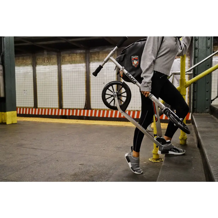 Тротинетка Razor A6