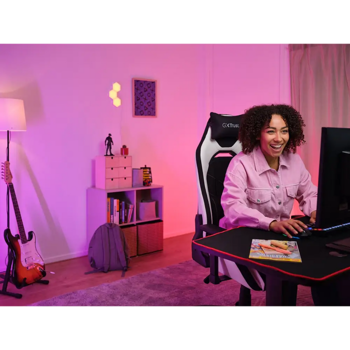 Trust GXT 714 RUYA Универсален гейминг стол Черен Бял