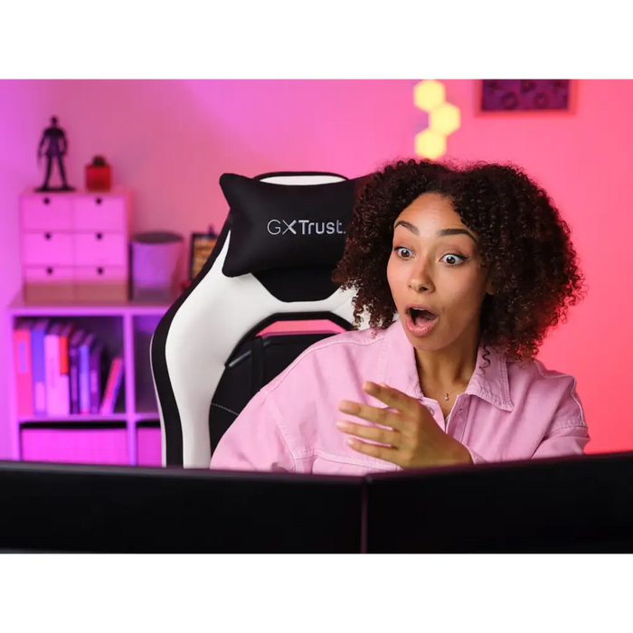 Trust GXT 714 RUYA Универсален гейминг стол Черен Бял