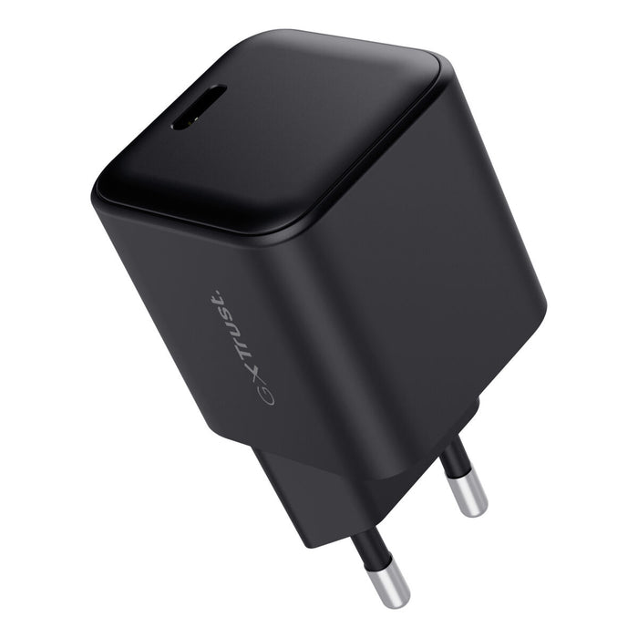 Зарядно за стена + USB-C кабел Trust 26143