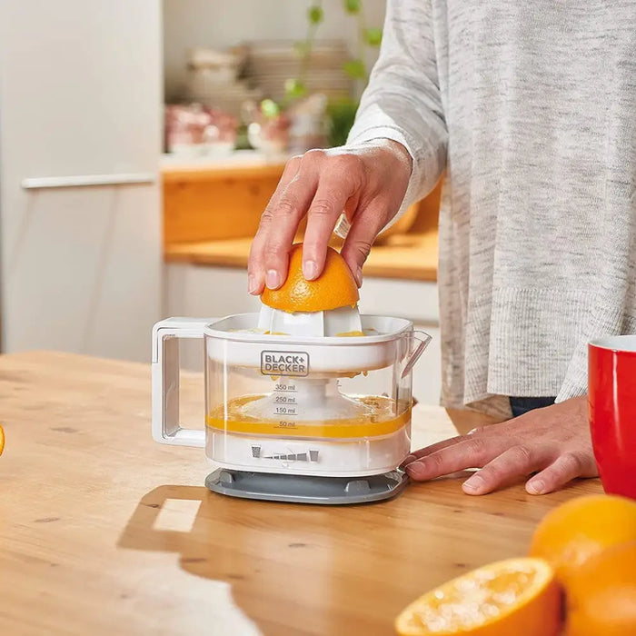 Цитрусоизстисквачка Black + Decker BXCJ25E (25W)