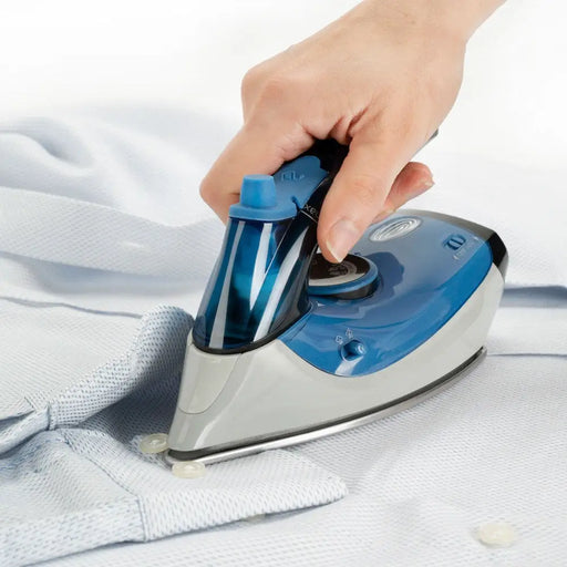 Туристическа парна ютия Black + Decker BXIR1000E