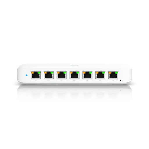 Ubiquiti UniFi 8 портов GbE PoE+ захранван от GbE++ вход