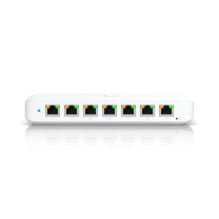 Ubiquiti UniFi 8 портов GbE PoE+ захранван от GbE++ вход
