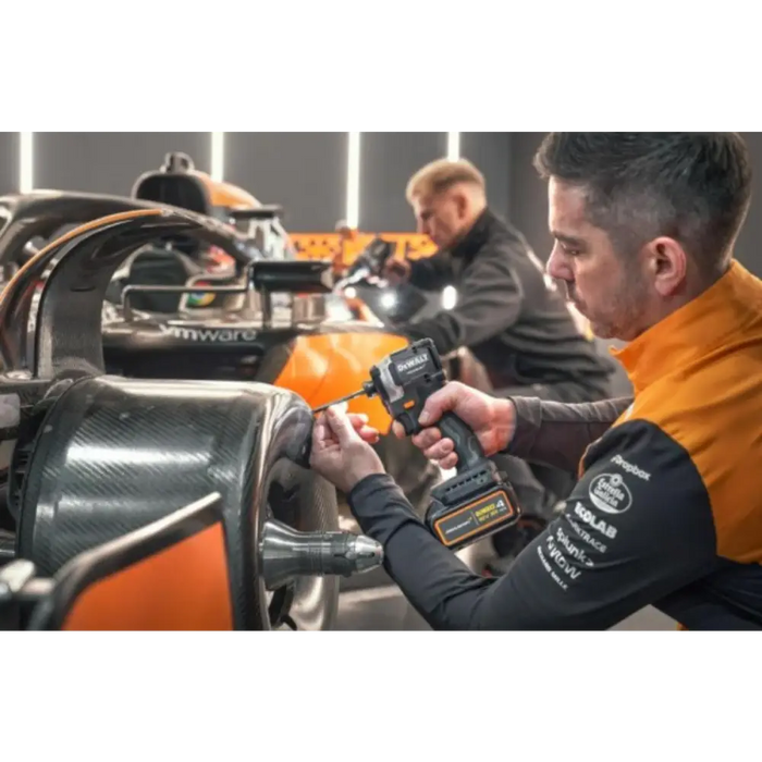 УДАРЕН ВИНТОВЕРТ 18V DEWALT MCLAREN F1