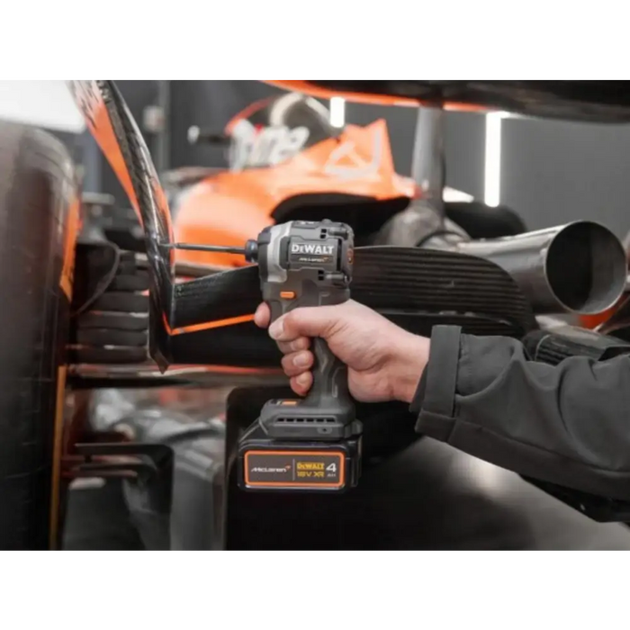 УДАРЕН ВИНТОВЕРТ 18V DEWALT MCLAREN F1