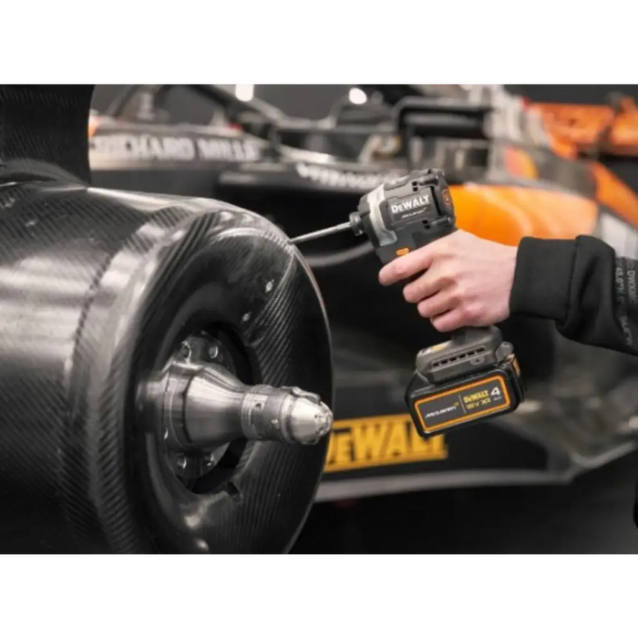 УДАРЕН ВИНТОВЕРТ 18V DEWALT MCLAREN F1