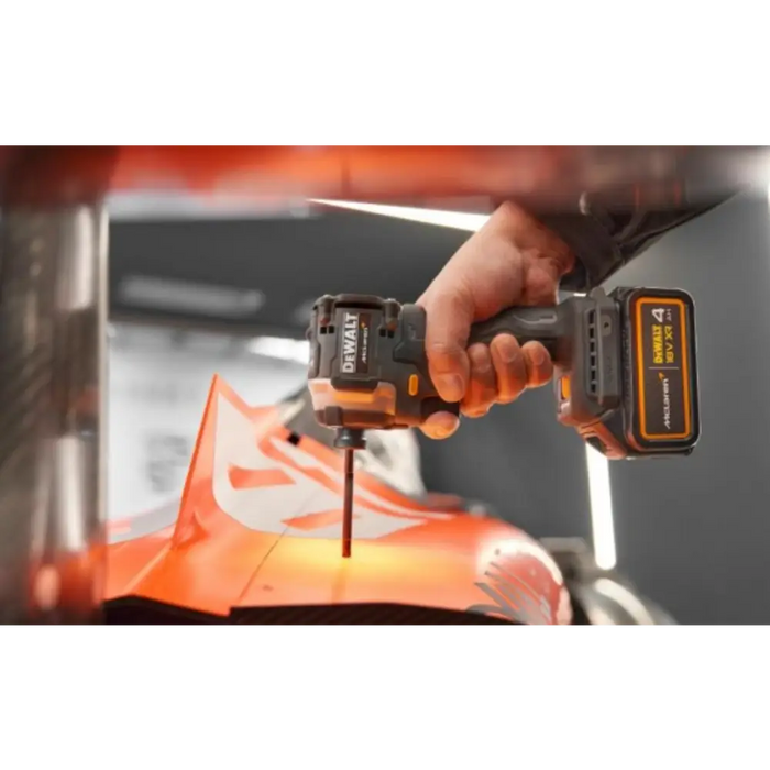 УДАРЕН ВИНТОВЕРТ 18V DEWALT MCLAREN F1