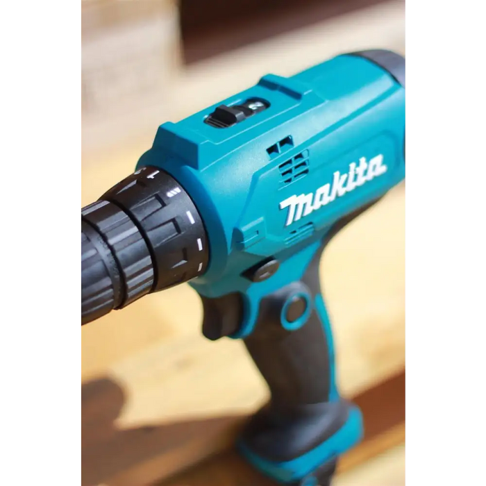 УДАРЕН ВИНТОВЕРТ MAKITA 320W HP0300