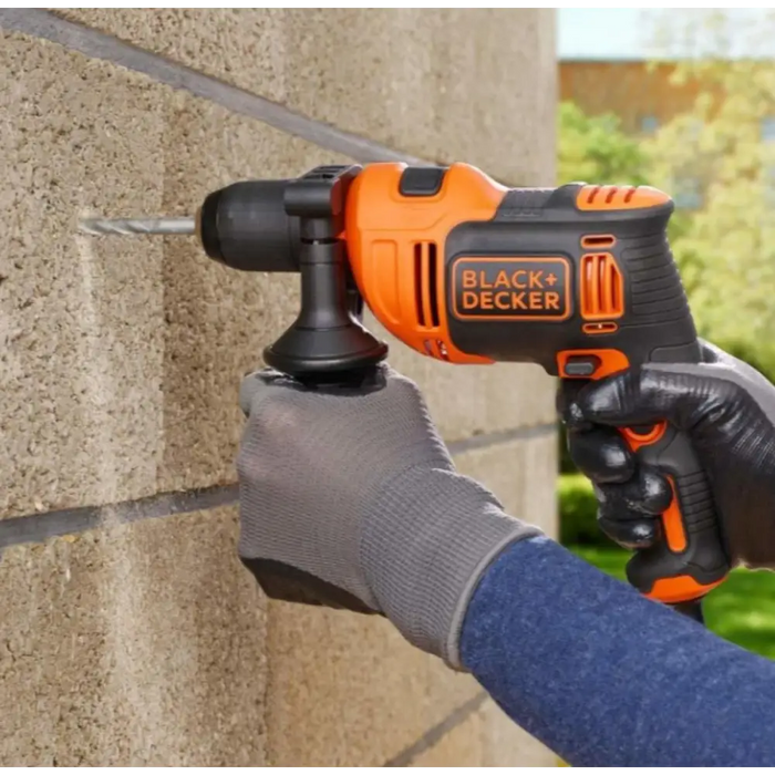 УДАРНА БОРМАШИНА BLACK + DECKER 550 W