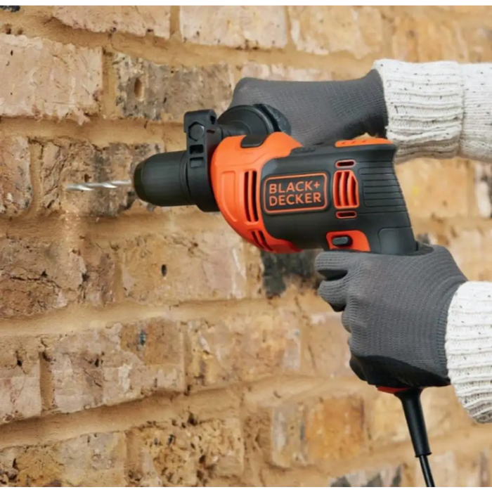 УДАРНА БОРМАШИНА BLACK + DECKER 550 W