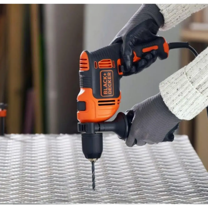 УДАРНА БОРМАШИНА BLACK + DECKER 550 W