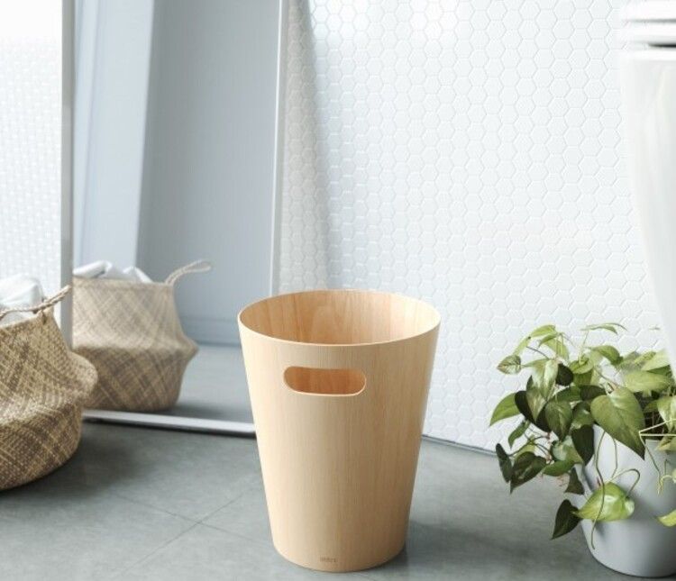 Кош за боклук Umbra - Woodrow, 7.5 L, дърво