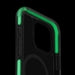 Uniq Combat iPhone 16 Pro 6.3’’ Magclick Калъф за зареждане