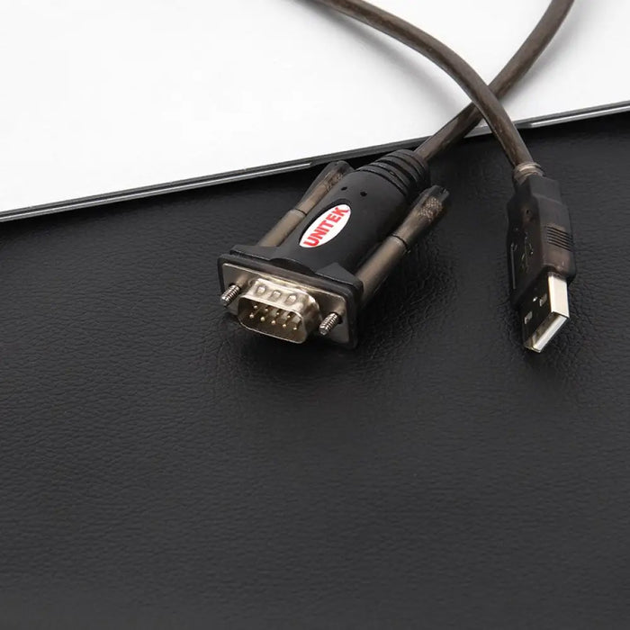 UNITEK Y-105 сериен кабел Черен 1.5 m USB Type-A DB-9