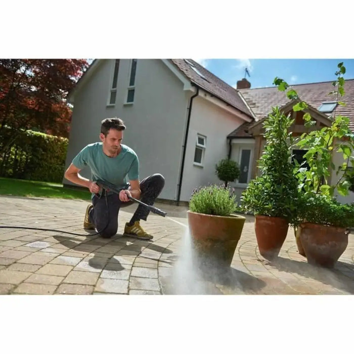 Уред за почистване под високо налягане BOSCH