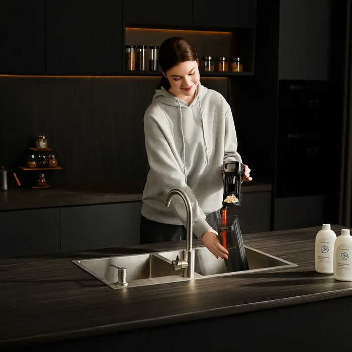 UWANT D700 Вертикална прахосмукачка с функция за почистване