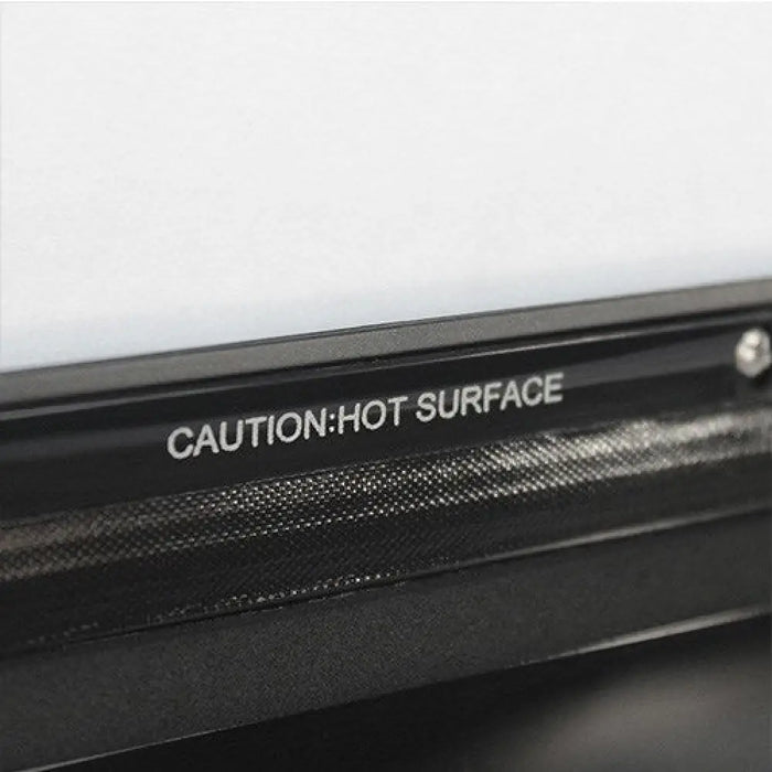 Вакуумна машина Adler CR4470 Бяла