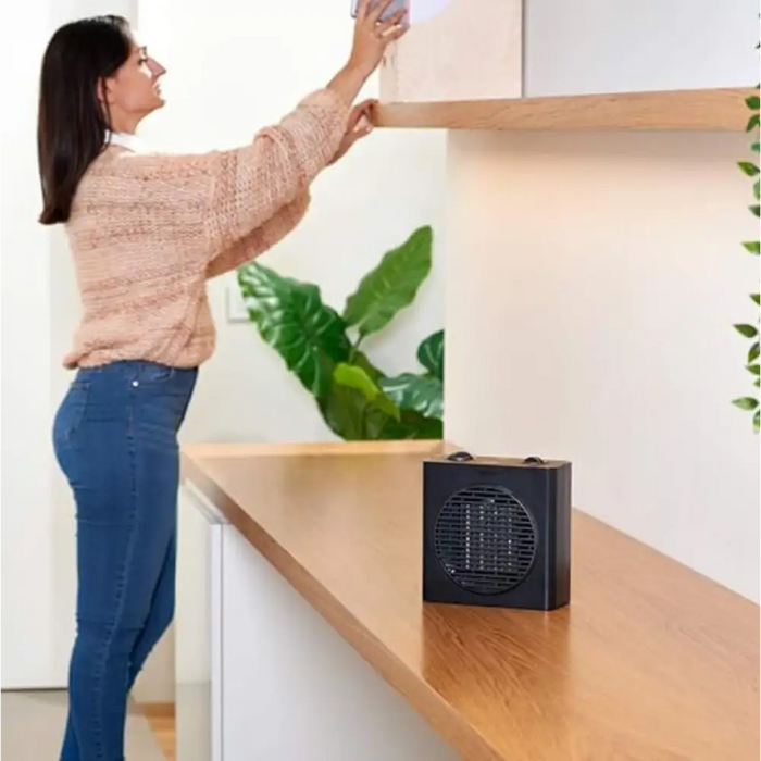 Вентилаторна печка Black + Decker BXSH1500E с PTC нагревател