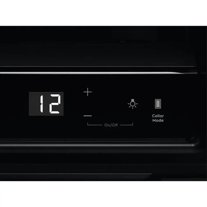 Вграден охладител Electrolux EWUS018B7B (ST) 61 l G Да Черен