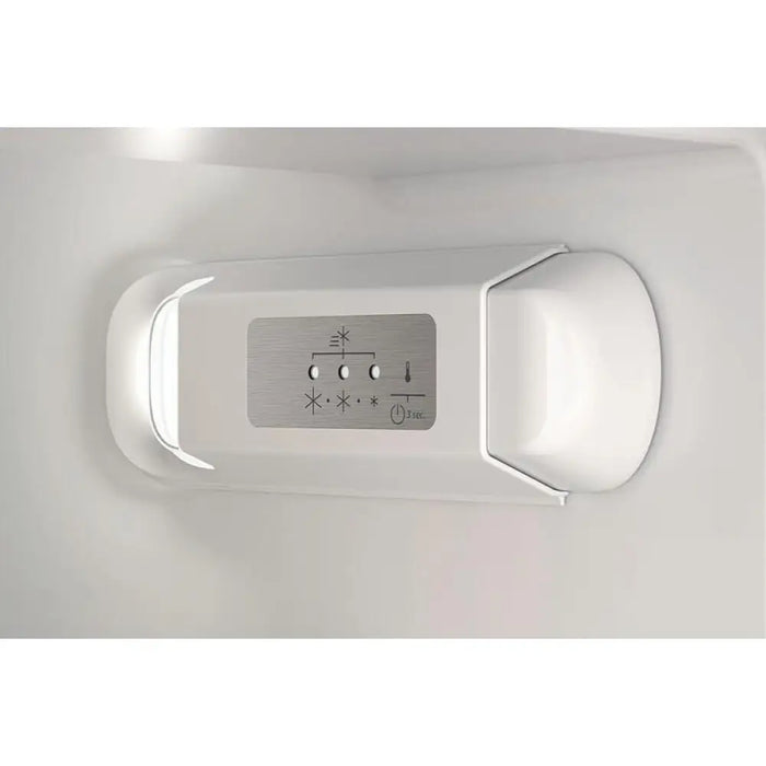 Вграден хладилник с фризер Hotpoint-Ariston HAC20D011A1 300
