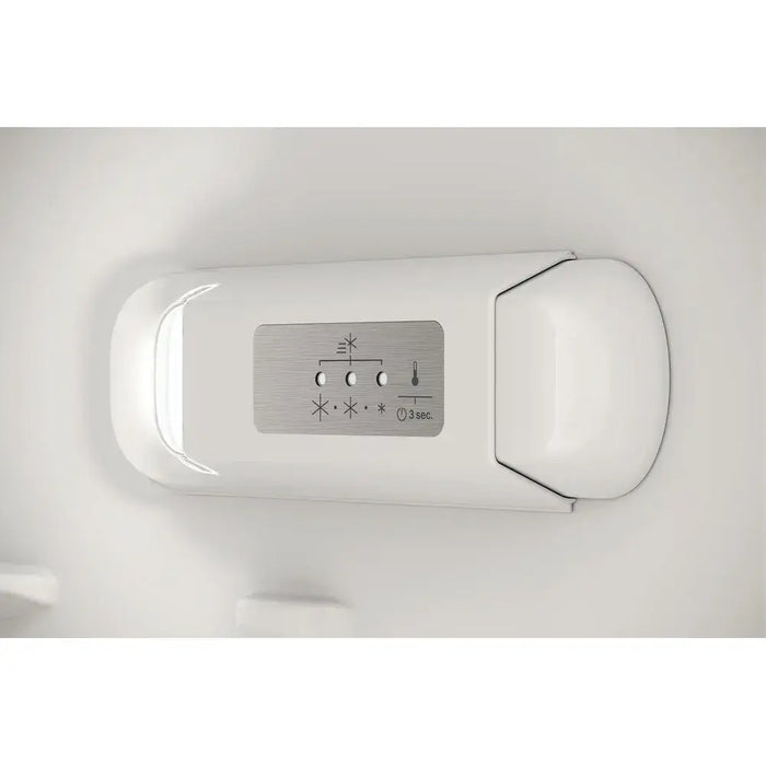 Вграден хладилник Hotpoint-Ariston HASD18A011A1