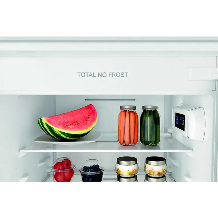 Вграден хладилник с фризер Indesit INC18 T112 250 l E No