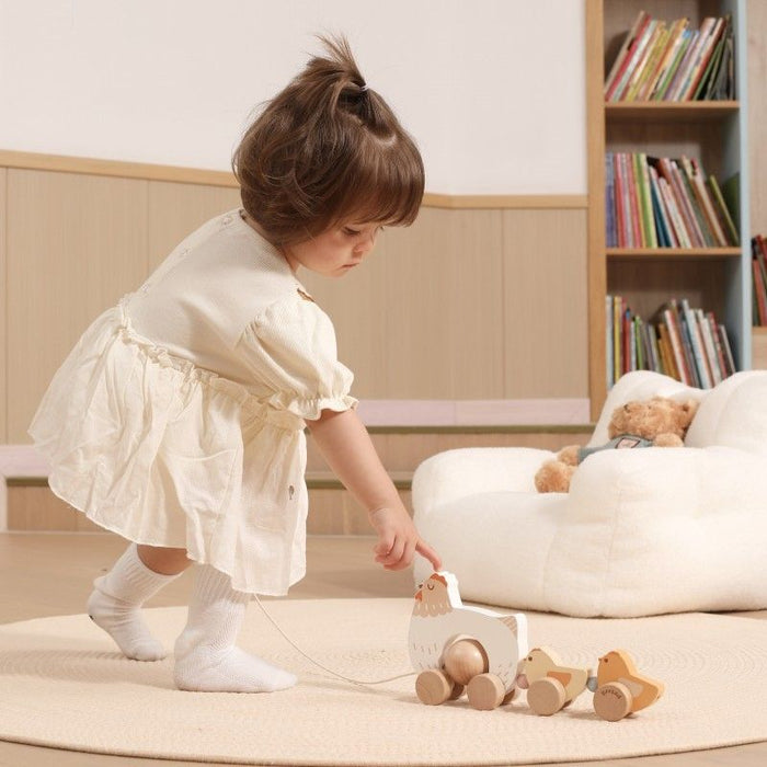 Дървена играчка за дърпане Viga Toys - PolarB, кокошка с пиленца
