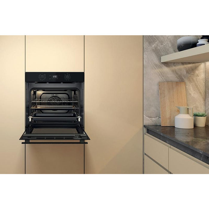 Фурна за вграждане WHIRLPOOL OMR58HU1B